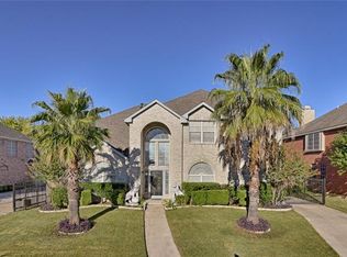 18 Devon Ct, Mansfield, TX 76063