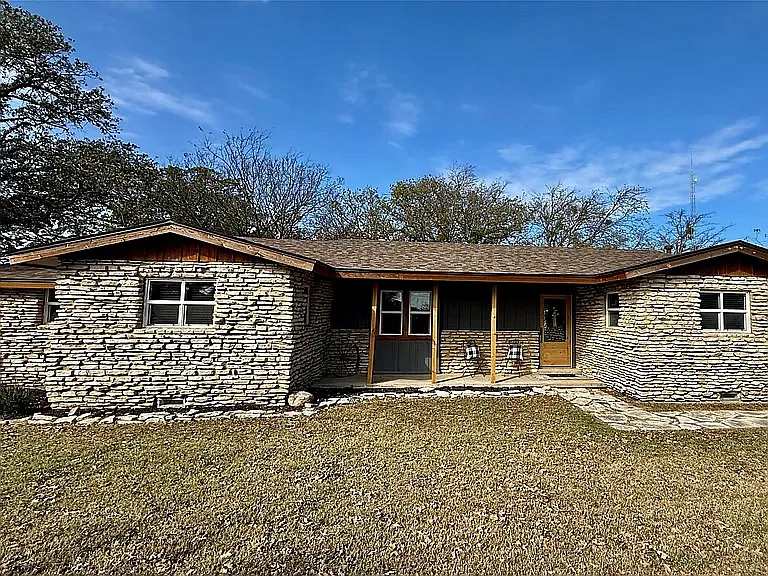 1576 County Road 454 — Photo 1
