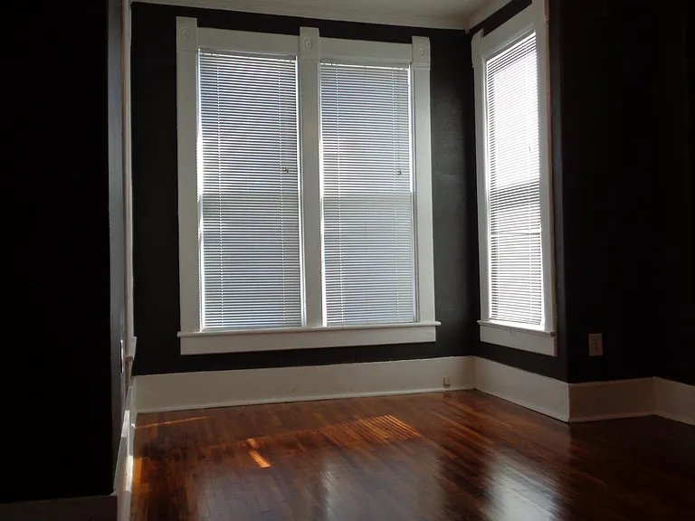320 E Hickory St — Photo 6