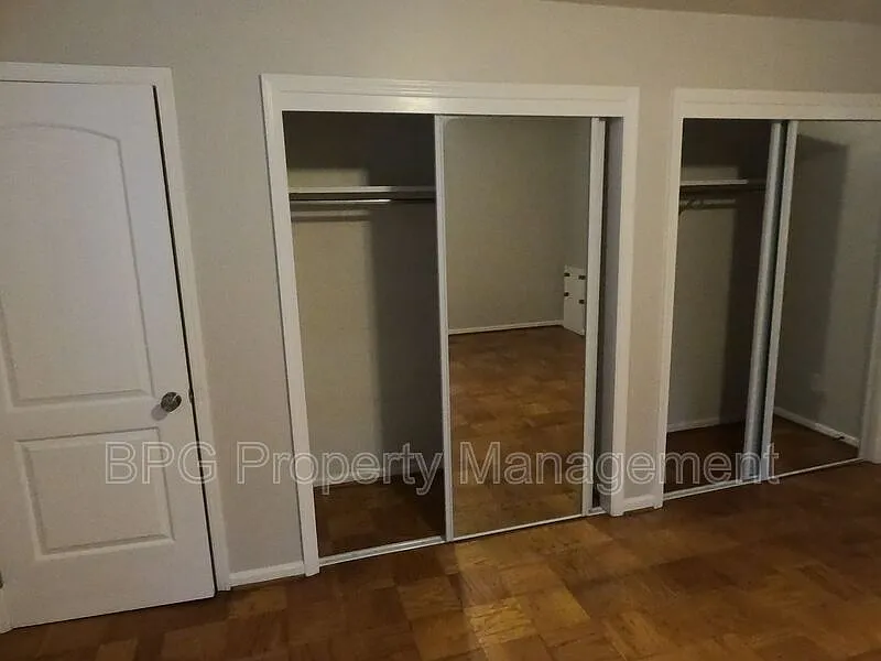 394 Jackson St — Photo 2