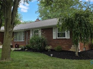 28542 Simmons Rd, Perrysburg, OH 43551