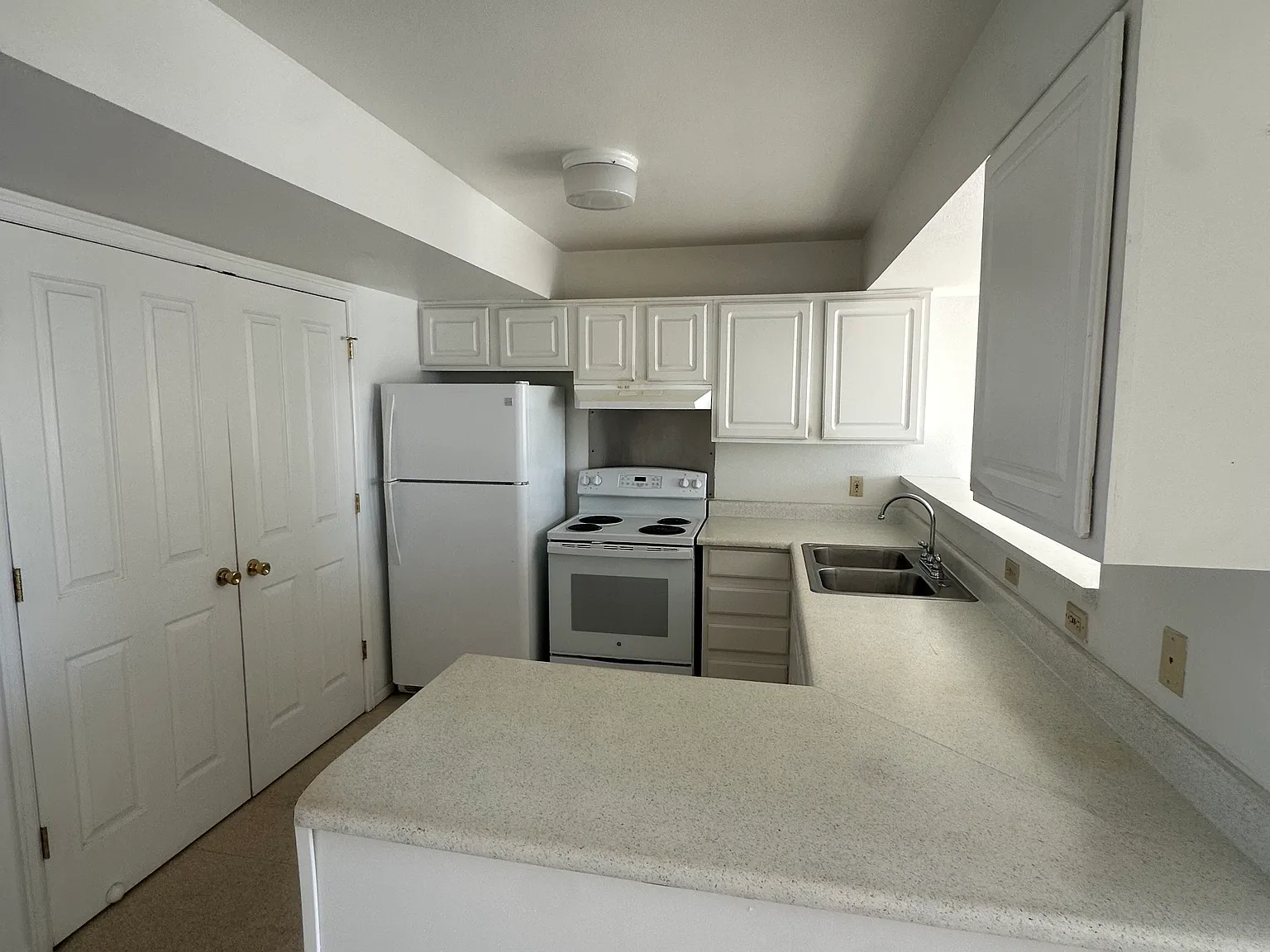 Baltimore apartments — Photo 3