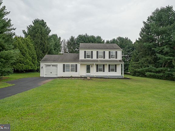 2nd image of 335 Trotters Way