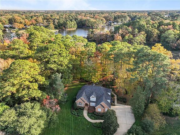 2nd image of 3105 Rivers Edge Cv