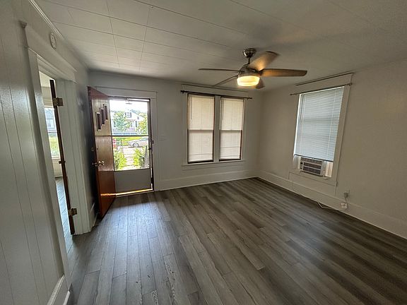 3rd image of 2305 Jefferson Ave