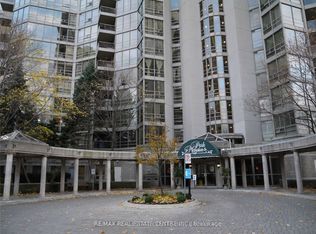 45 Kingsbridge Garden Cir #401, Mississauga, ON L5R 3K4