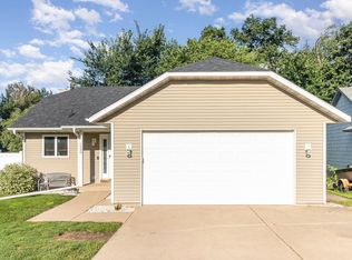 1240 Spring Hill Rd, Waconia, MN 55387