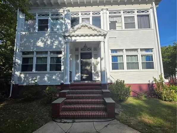 190 Verndale Ave #2, Providence, RI 02905