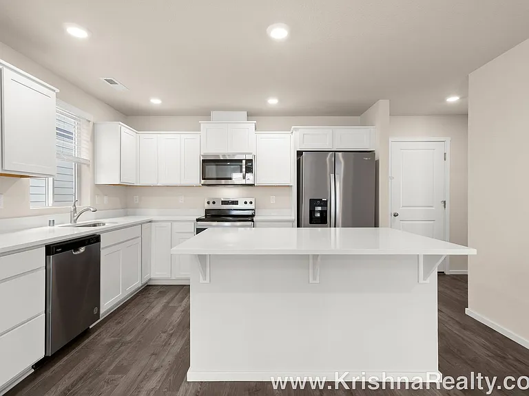10615 NE 120th Pl — Photo 10