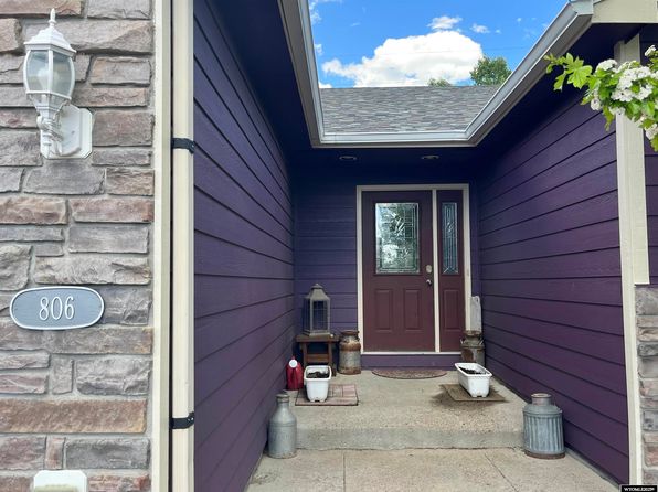 806 18th St, Wheatland, WY 82201