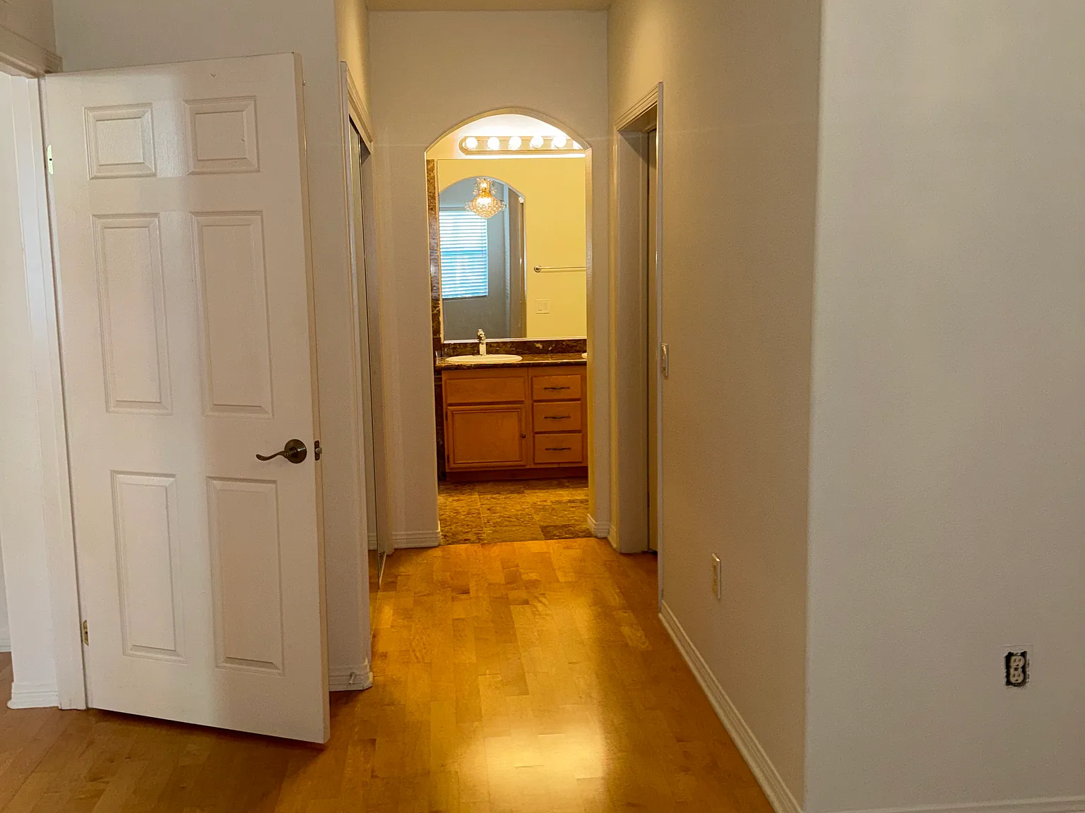 2 bed, 1191 sqft, $3,500 — Photo 4
