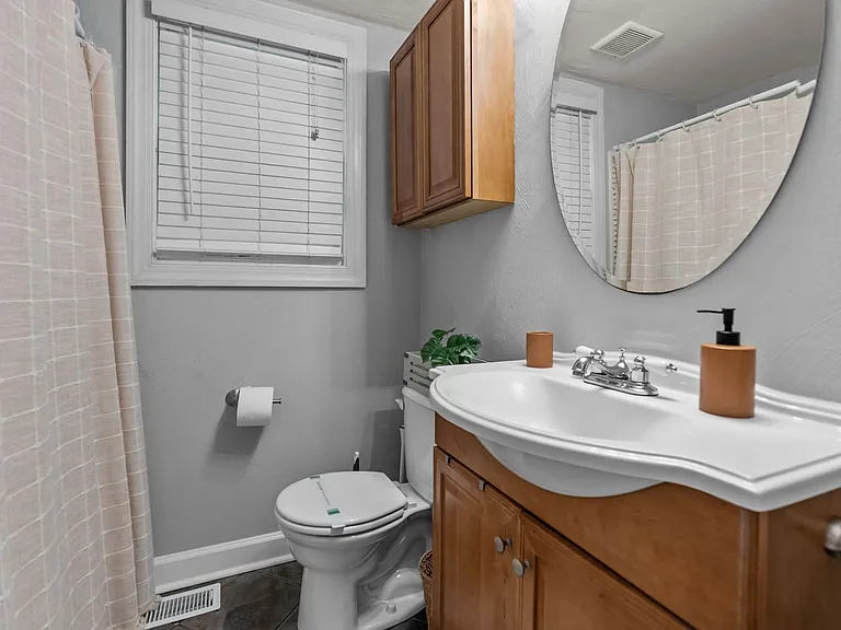 424 E Ocean Ave — Photo 13