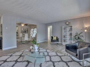 910 Clinton St #302, Redwood City, CA 94061