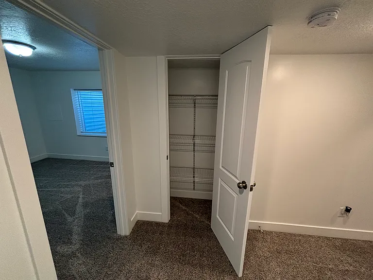 188 E Bruin Dr #BASEMENT — Photo 18