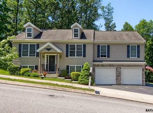 4494 Lynwood Dr, Spring Grove, PA 17362