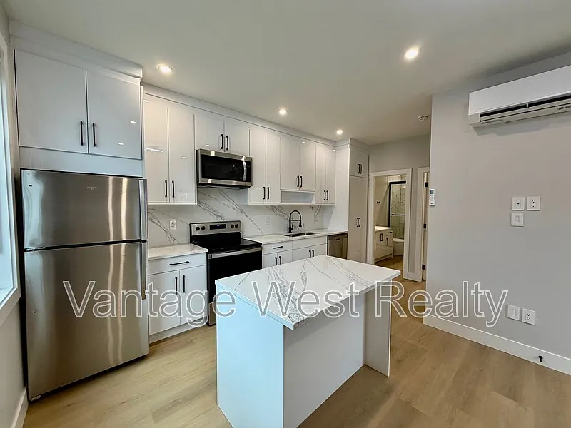 1 bed, 1.0 bath, 520 sqft, $1,600 — Photo 4