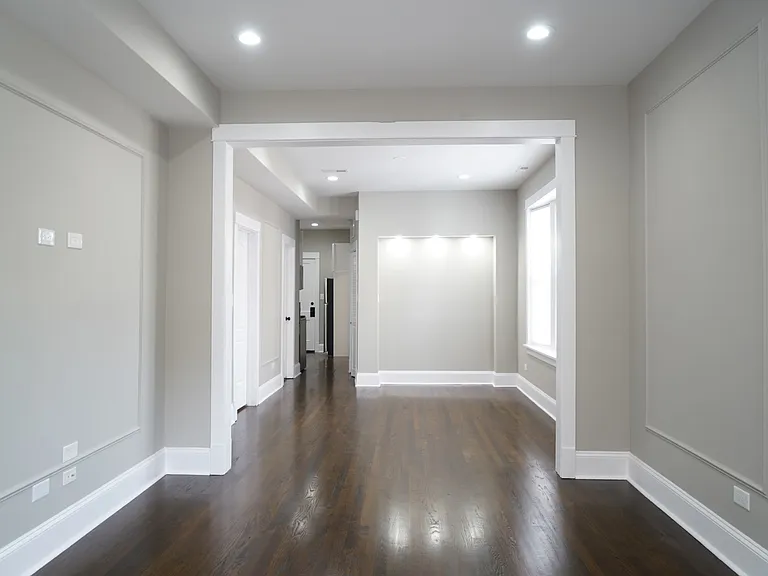 Pf-Arg, 2544 N. Avers Series — Photo 13