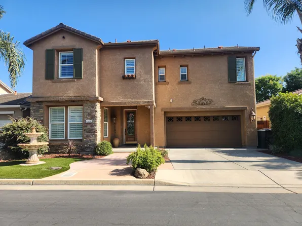 4929 W Pianosa Avenue, Visalia, CA 93291