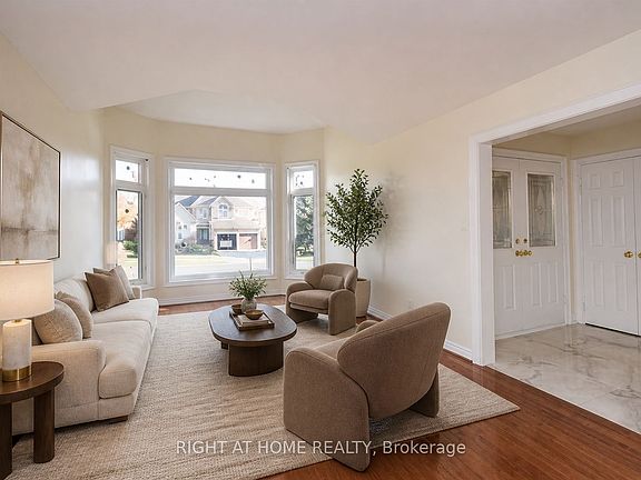 4th image of 1466 Bayshire Dr
