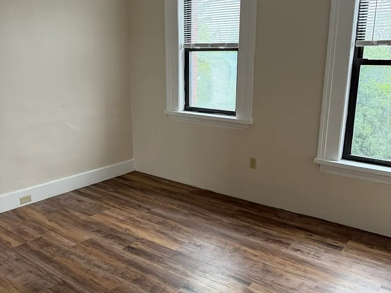 39 William St #204 — Photo 3