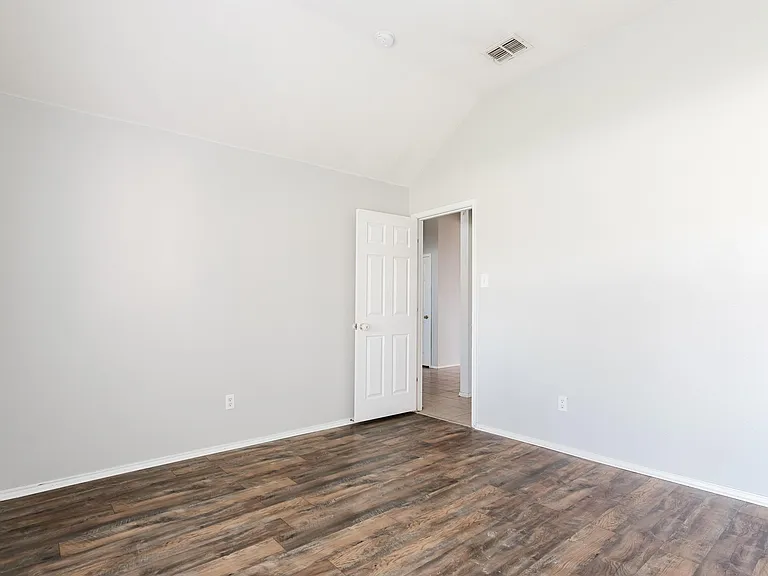 1514 Clear Creek Dr — Photo 22