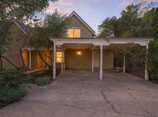 2804 Maximillian Rd NW, Albuquerque, NM 87104