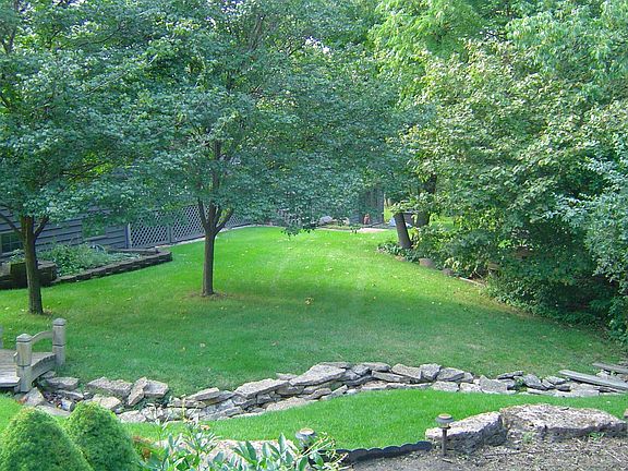 3rd image of 17211 S Oak Meadow Ct