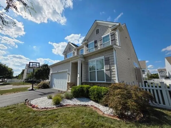 6330 Granite Pointe Dr, Columbus, OH 43213