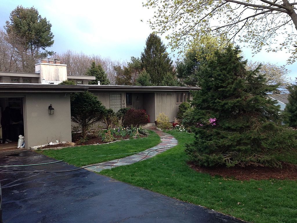 100 Clark Hill Rd, Milford, CT 06460 Zillow