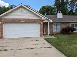 1476 Owl Creek Ln, Swansea, IL