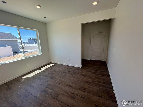5th image of 3820 Katmai Ave