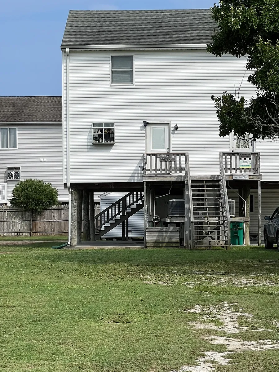 Building Photo - 3418 Ridge Rd