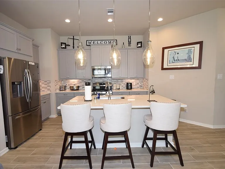 917 Crystal Bend Ln — Photo 9