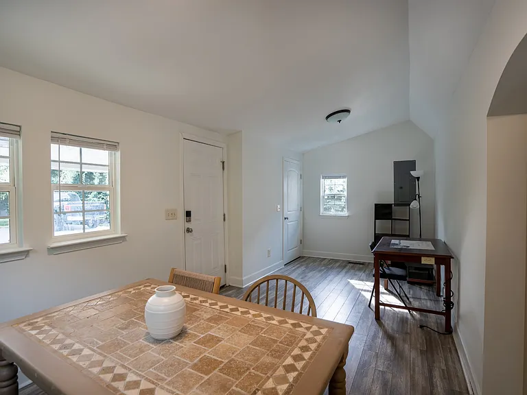 212 Cumberland Dr — Photo 8