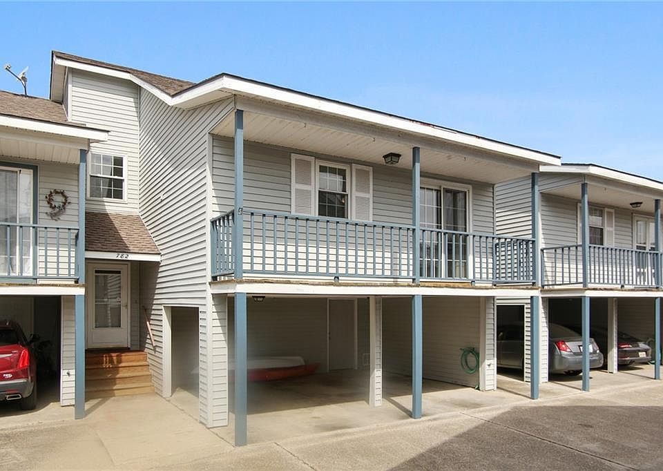 1st image of 782 Marina Dr #4