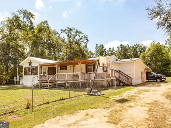 4535 Oak View Cir, Waycross, GA 31503