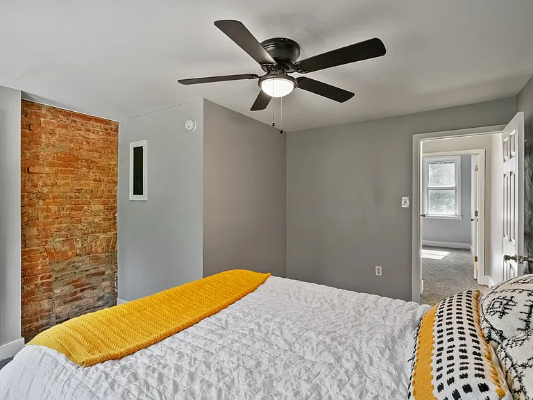 7 Greeley St — Photo 11