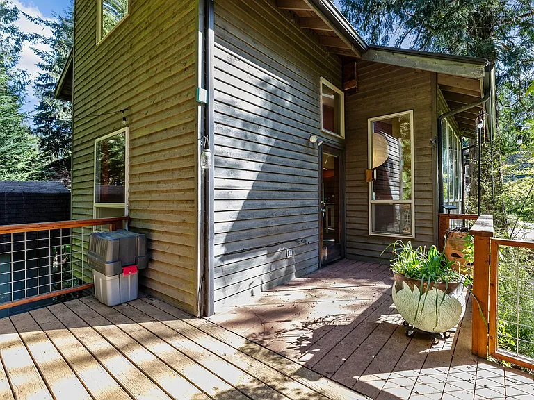 22030 E Lost Lake Rd — Photo 18