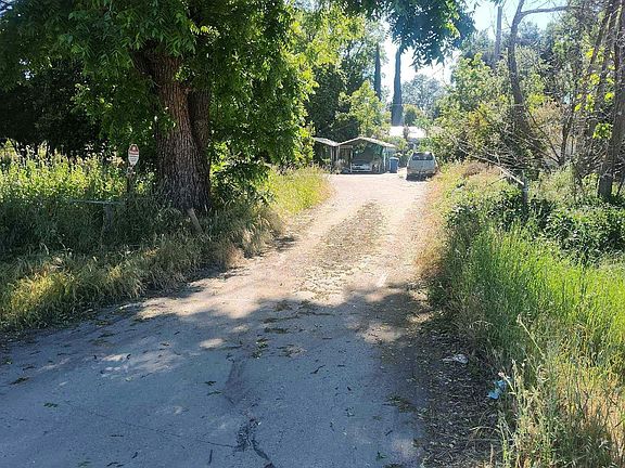 2nd image of 16210 El Camino Real