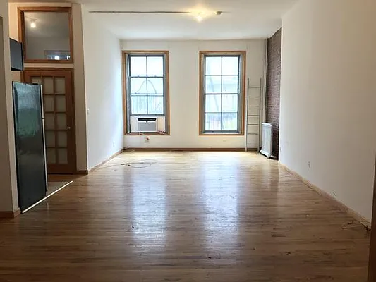 Rented by Triumph Property Group | media 3