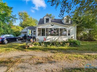 4263 Corduroy Rd, Oregon, OH 43616