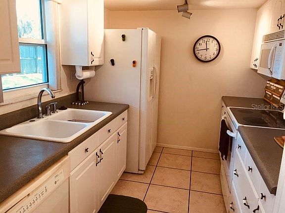 4th image of 1515 Bayshore Blvd APT 8