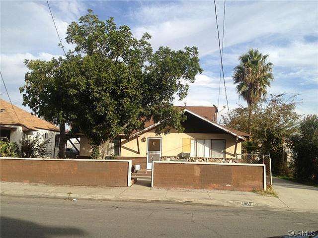 2nd image of 1962 Denton Ave