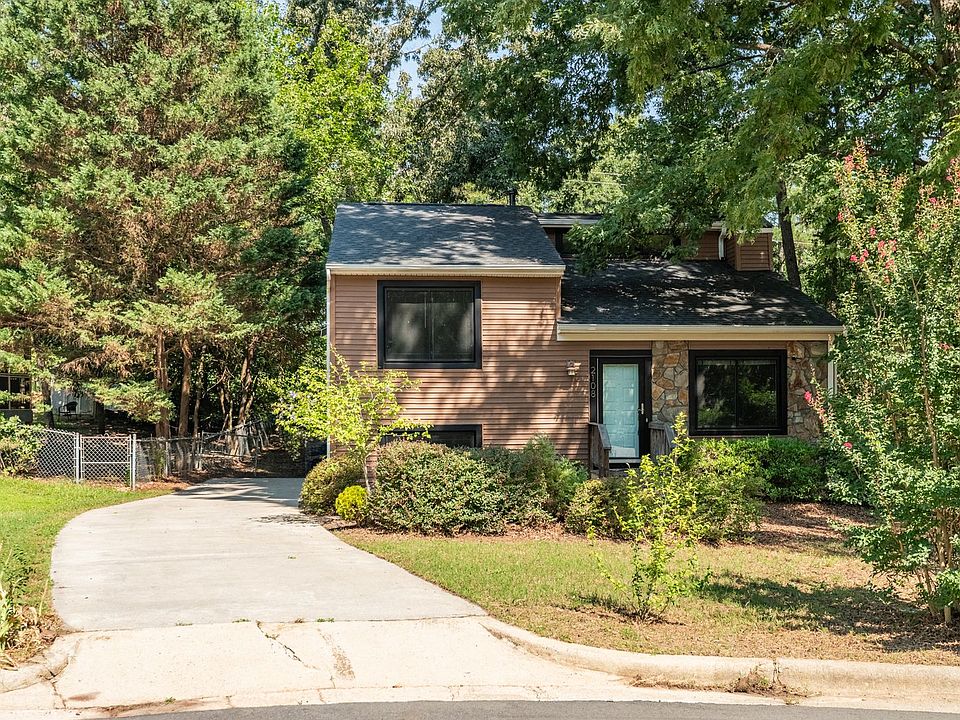 1st image of 2108 Mariner Cir