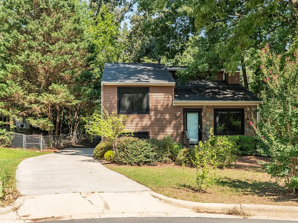 2108 Mariner Cir