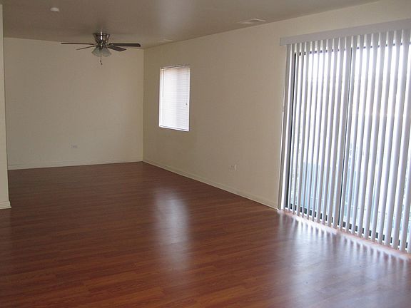 4th image of 2310 N Harlem Ave APT 203
