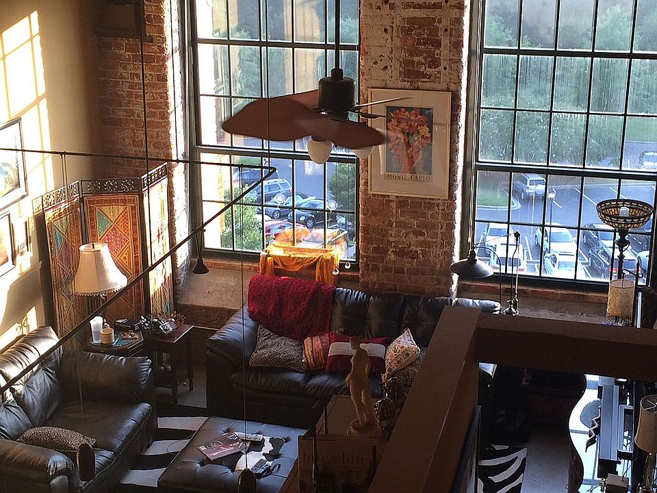 1st image of 400 Mills Ave Unit 423
