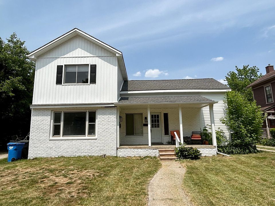 1st image of 522 W Grand River Ave #1