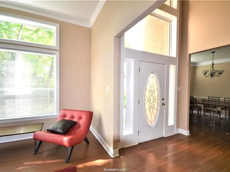 315 Chimney Hill Dr — Photo 2