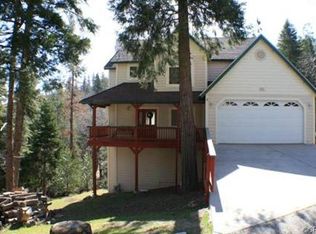 391 Emerald Dr, Lake Arrowhead, CA 92352